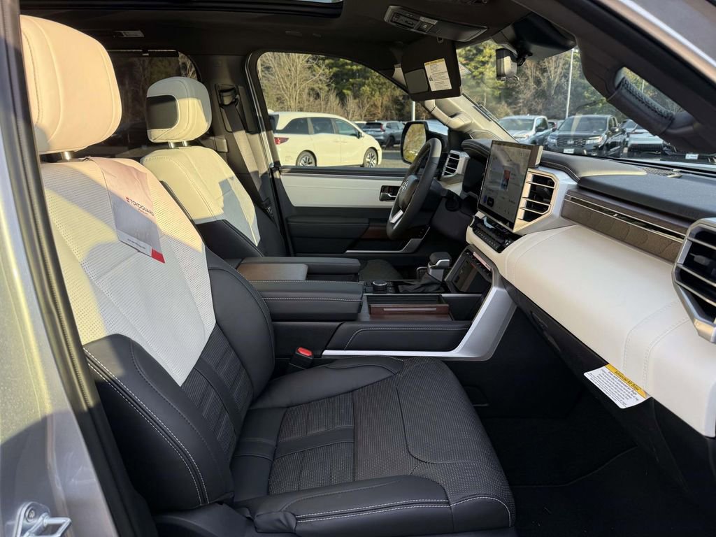 Used 2025 Toyota Sequoia Capstone image 14