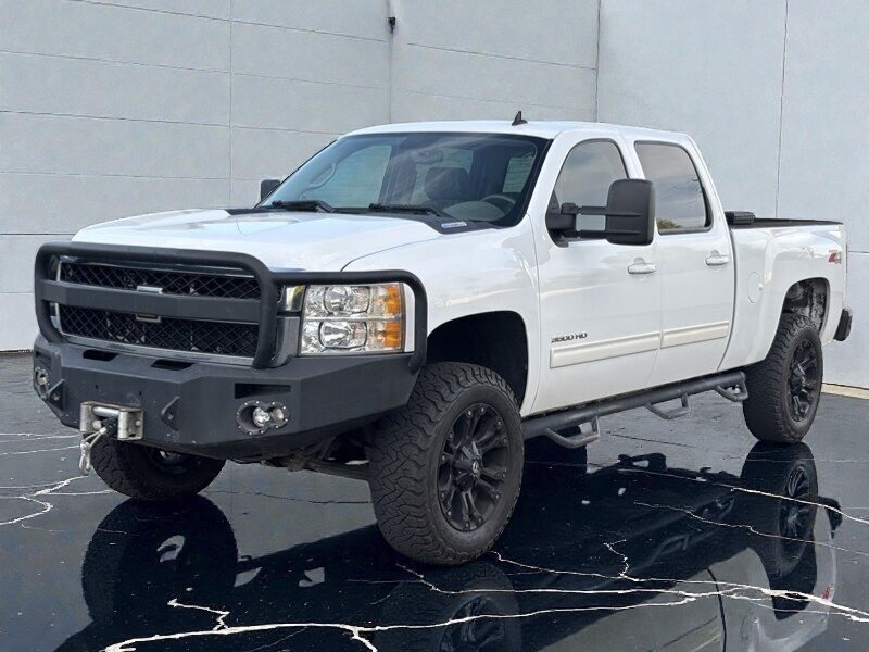 Used 2014 Chevrolet Silverado 3500 LTZ w/ Suspension Package, Off-Road AWD/4WD image 2