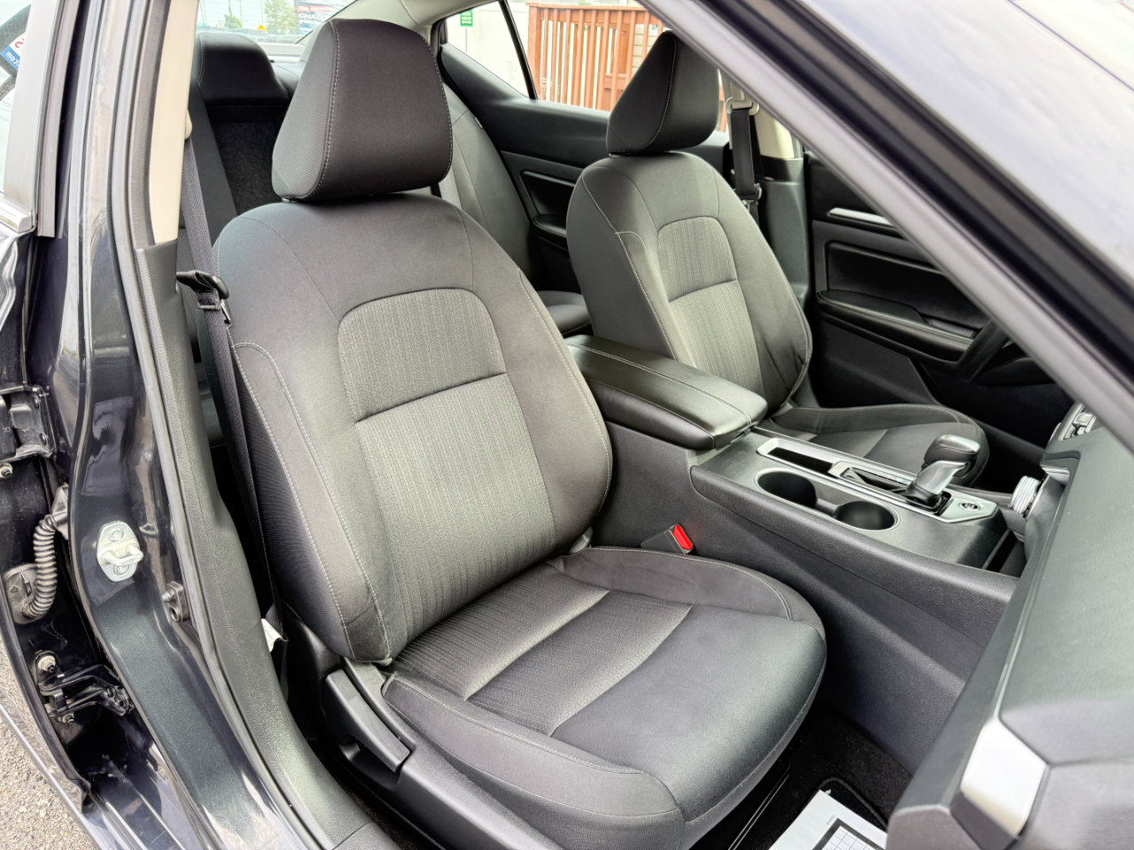 Used 2022 Nissan Altima 2.5 SV image 40