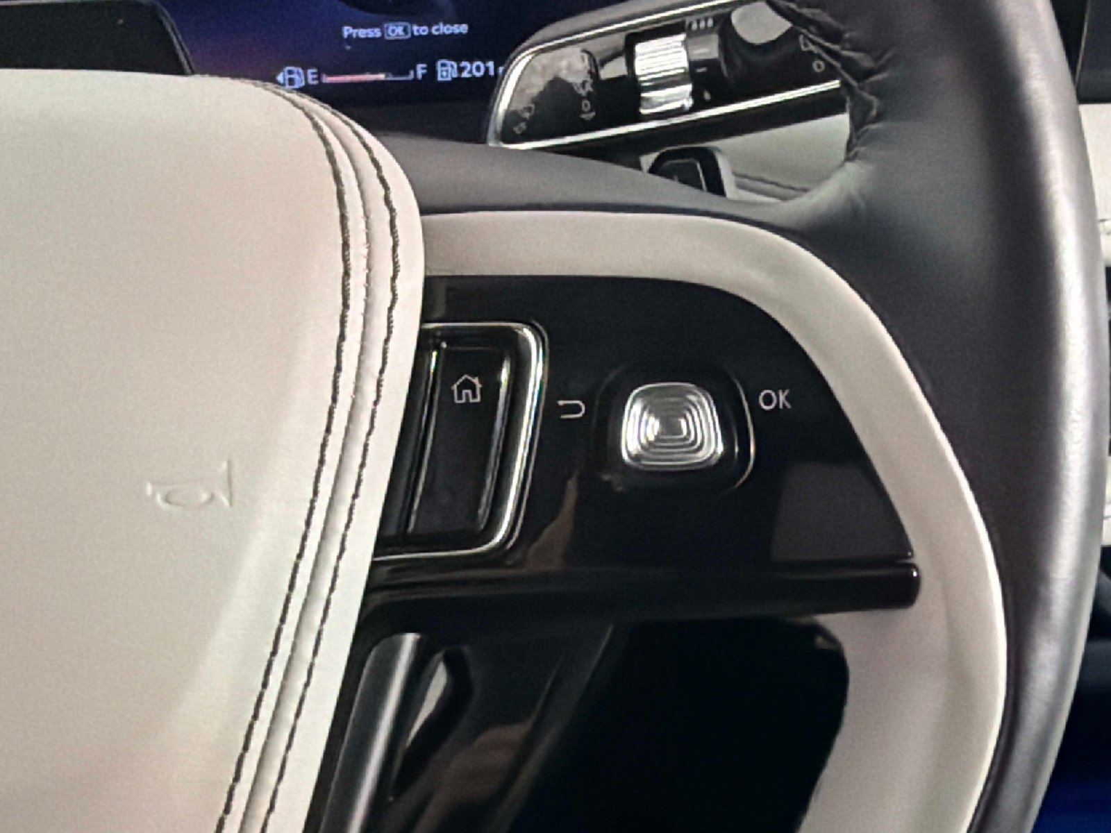 Used 2025 Lincoln Aviator Reserve w/ Equipment Group 201A AWD/4WD image 49