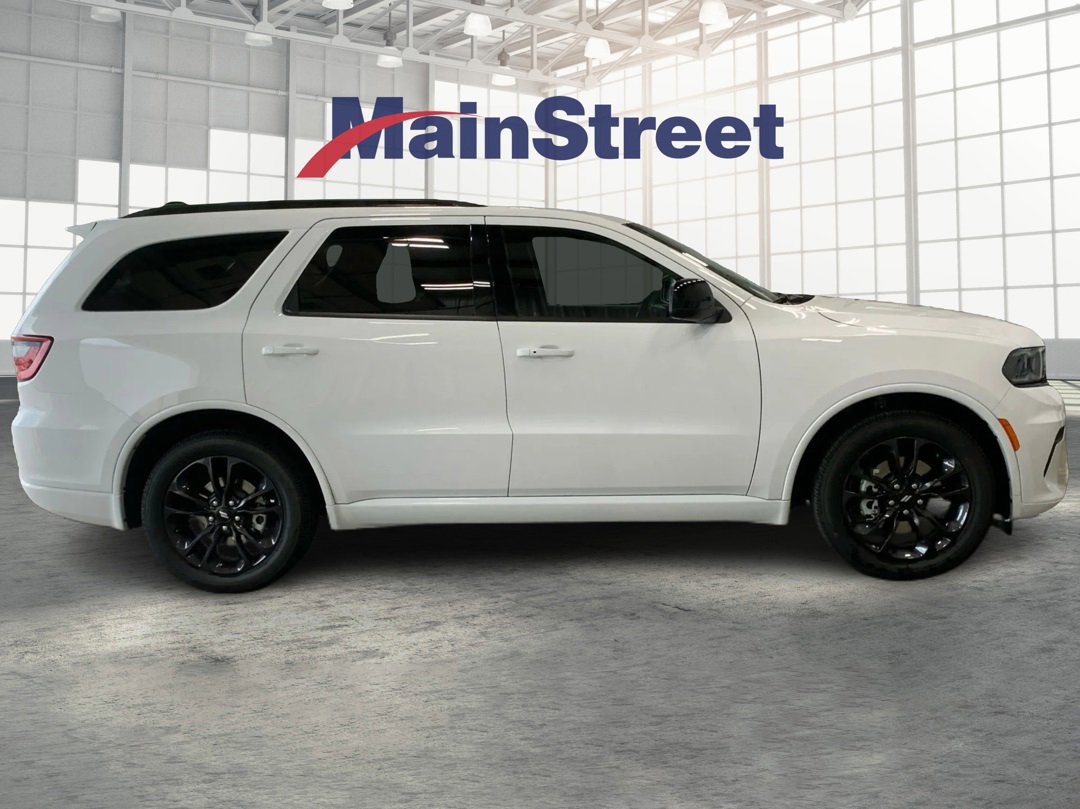 Used 2025 Dodge Durango GT w/ Blacktop Package image 6