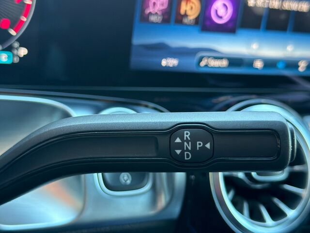 Certified 2025 Mercedes-Benz GLB 250 image 25