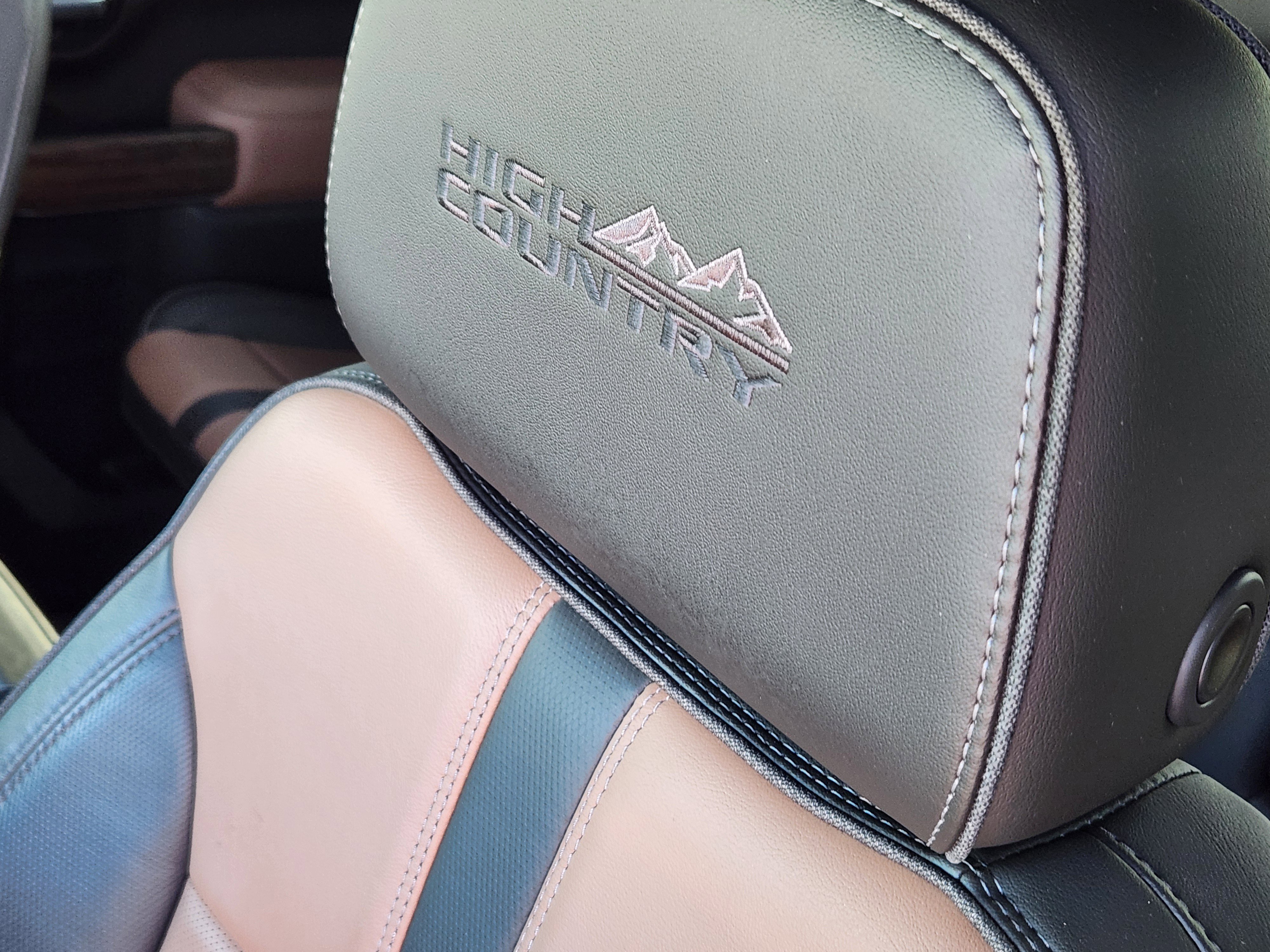 Certified 2020 Chevrolet Silverado 2500 High Country w/ Technology Package image 15