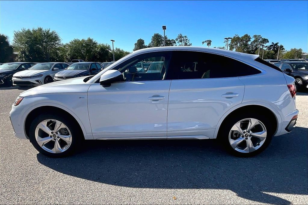 Used 2023 Audi Q5 2.0T Prestige w/ Prestige Package image 8