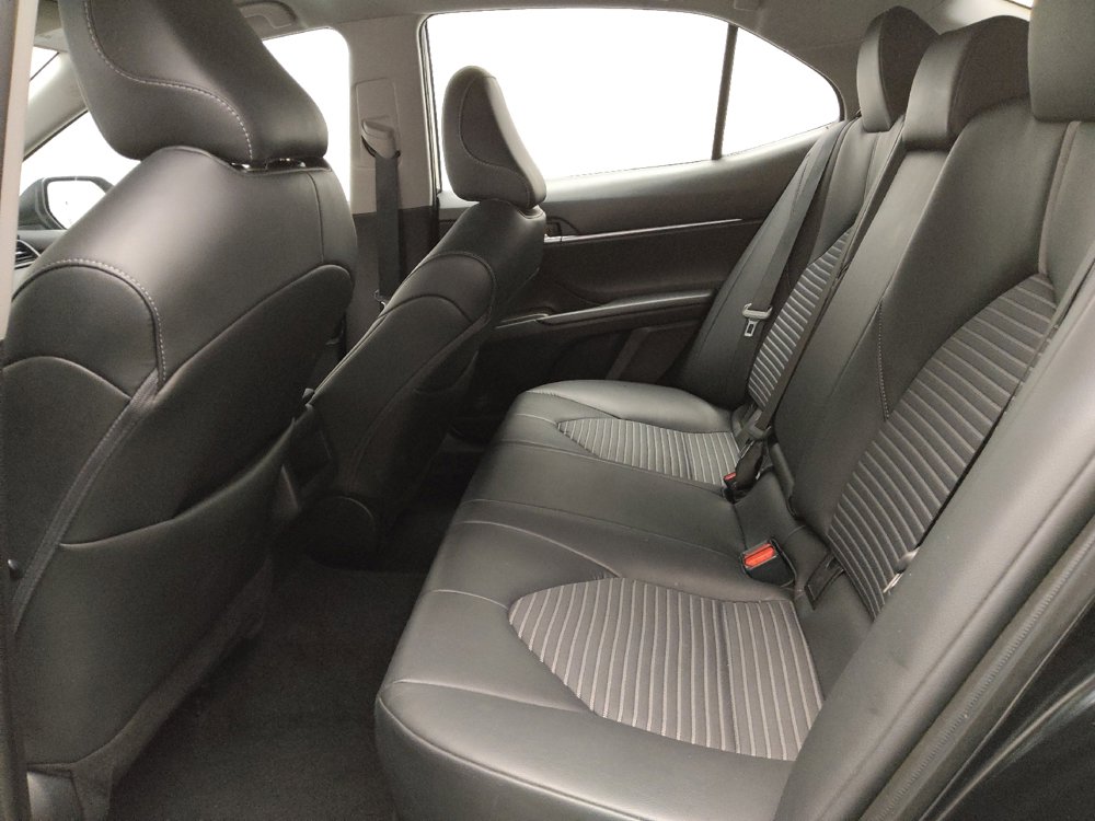 Used 2023 Toyota Camry SE image 18
