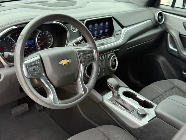 Used 2022 Chevrolet Blazer LT FWD image 11