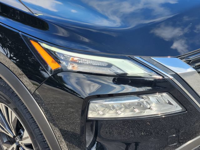 Used 2023 Nissan Rogue SV FWD image 9