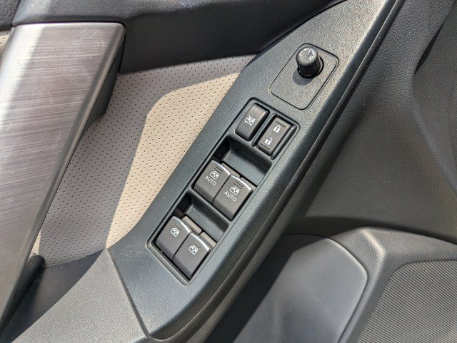 Used 2018 Subaru Forester 2.5i Limited AWD/4WD image 10