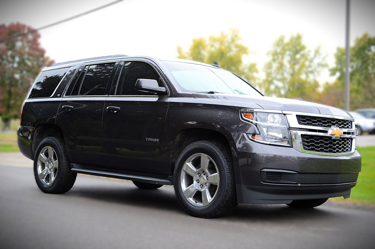 Used 2017 Chevrolet Tahoe LT image 3