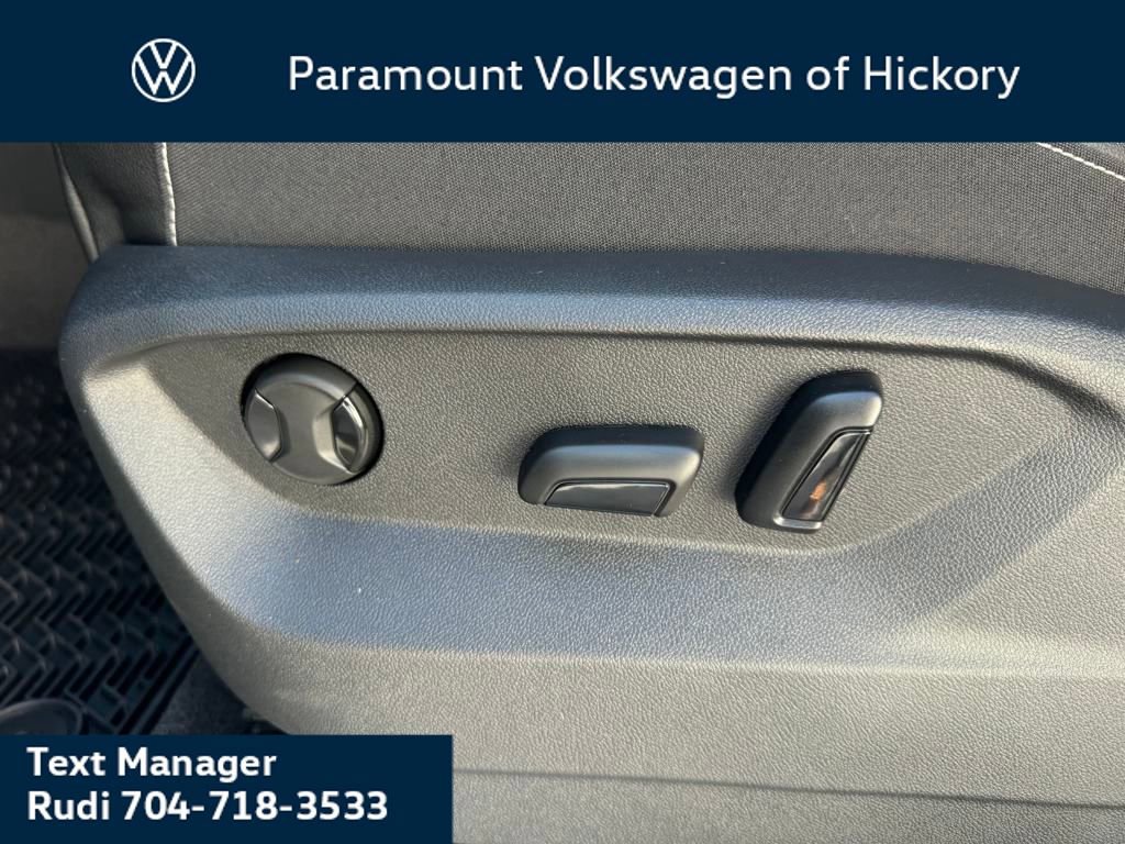 New 2026 Volkswagen Atlas SE image 6