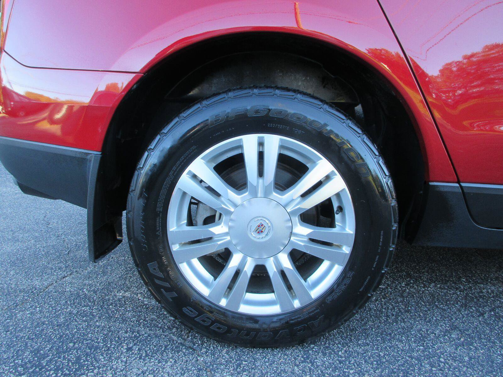 Used 2012 Cadillac SRX Luxury FWD image 25