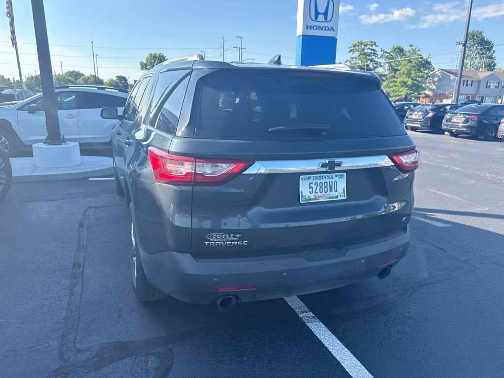 Used 2018 Chevrolet Traverse LT FWD image 5