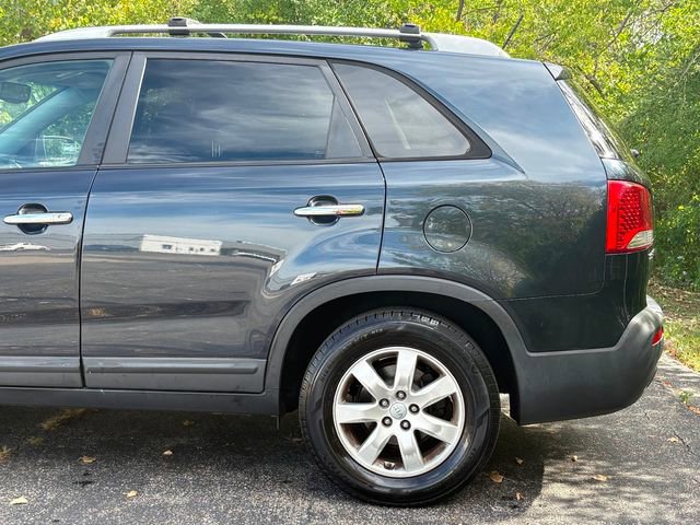 Used 2012 Kia Sorento LX w/ Convenience Pkg image 9