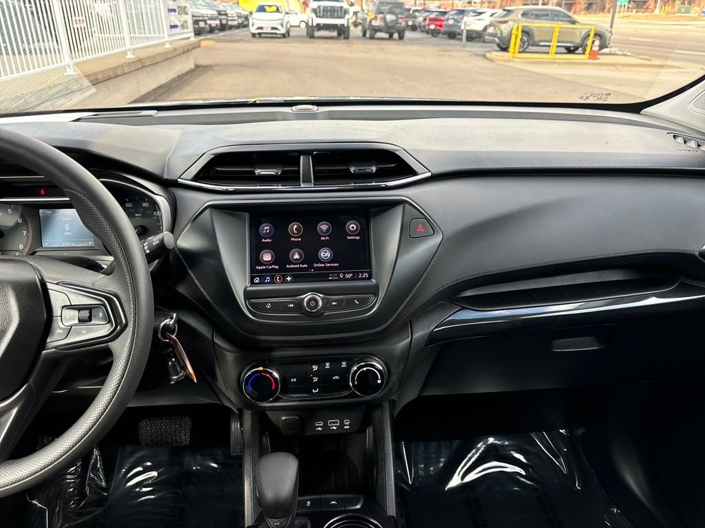 Used 2023 Chevrolet TrailBlazer LS image 14