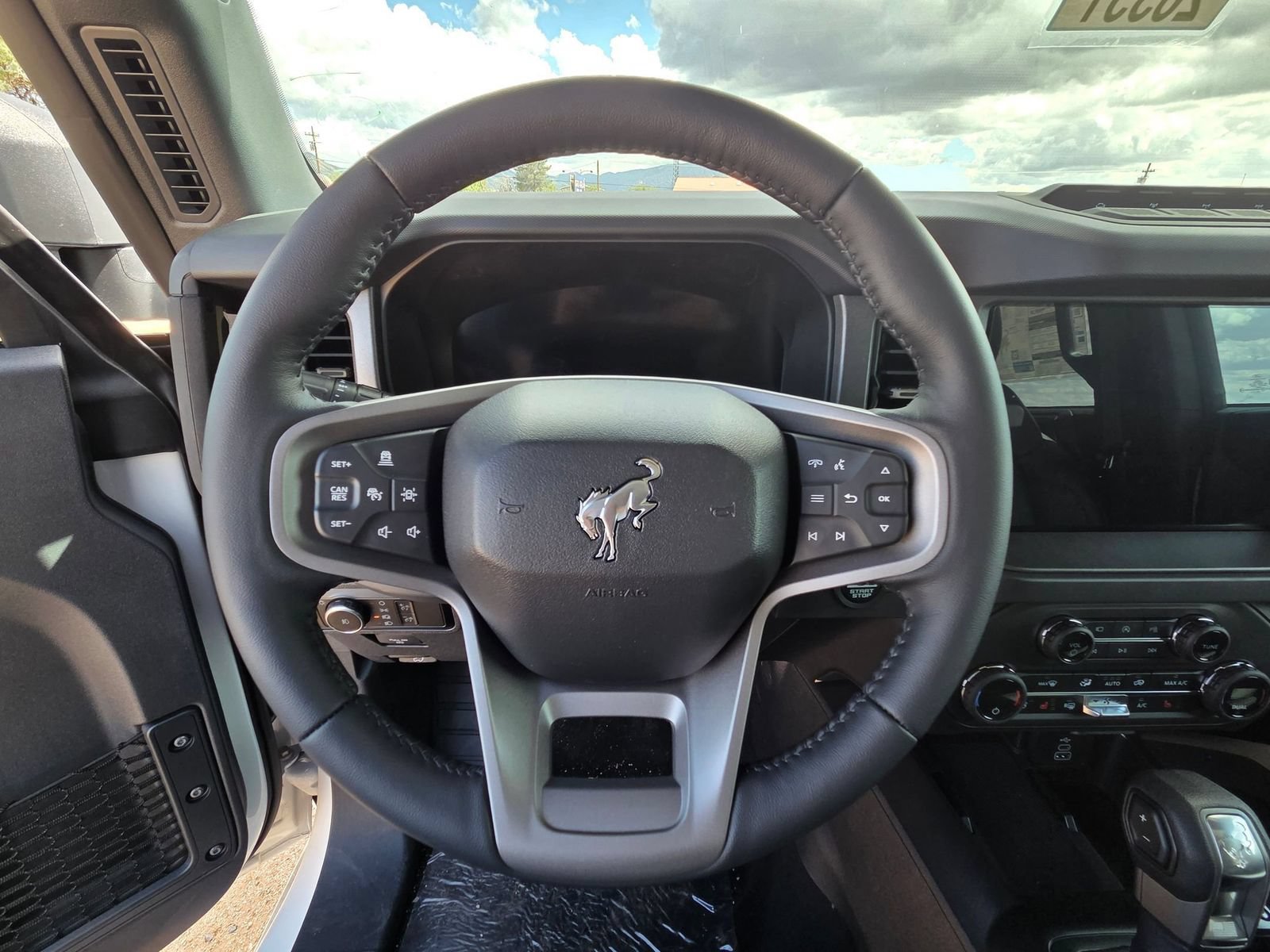 New 2026 Ford Bronco Badlands AWD/4WD image 24
