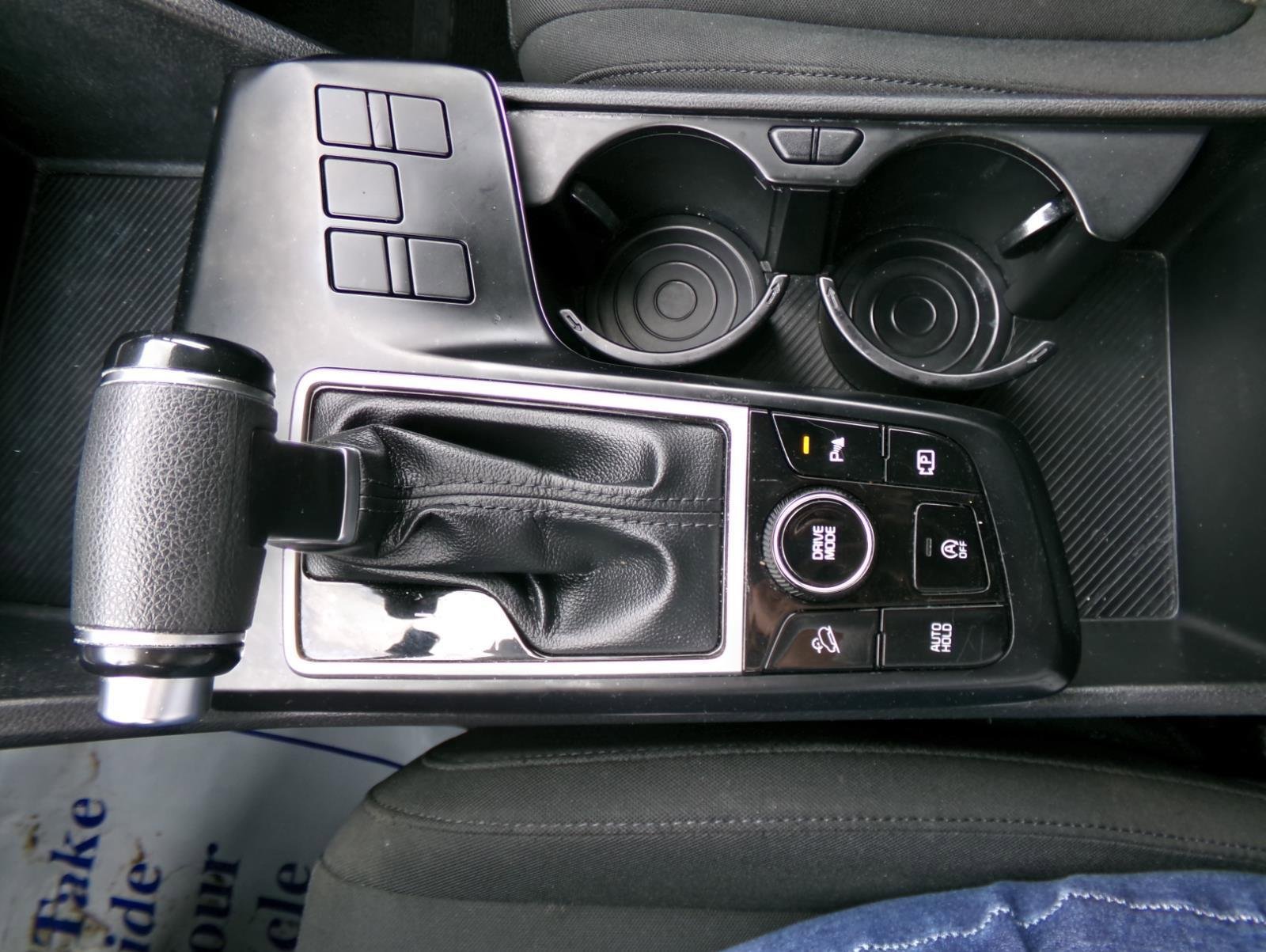 Used 2023 Kia Sportage LX image 10