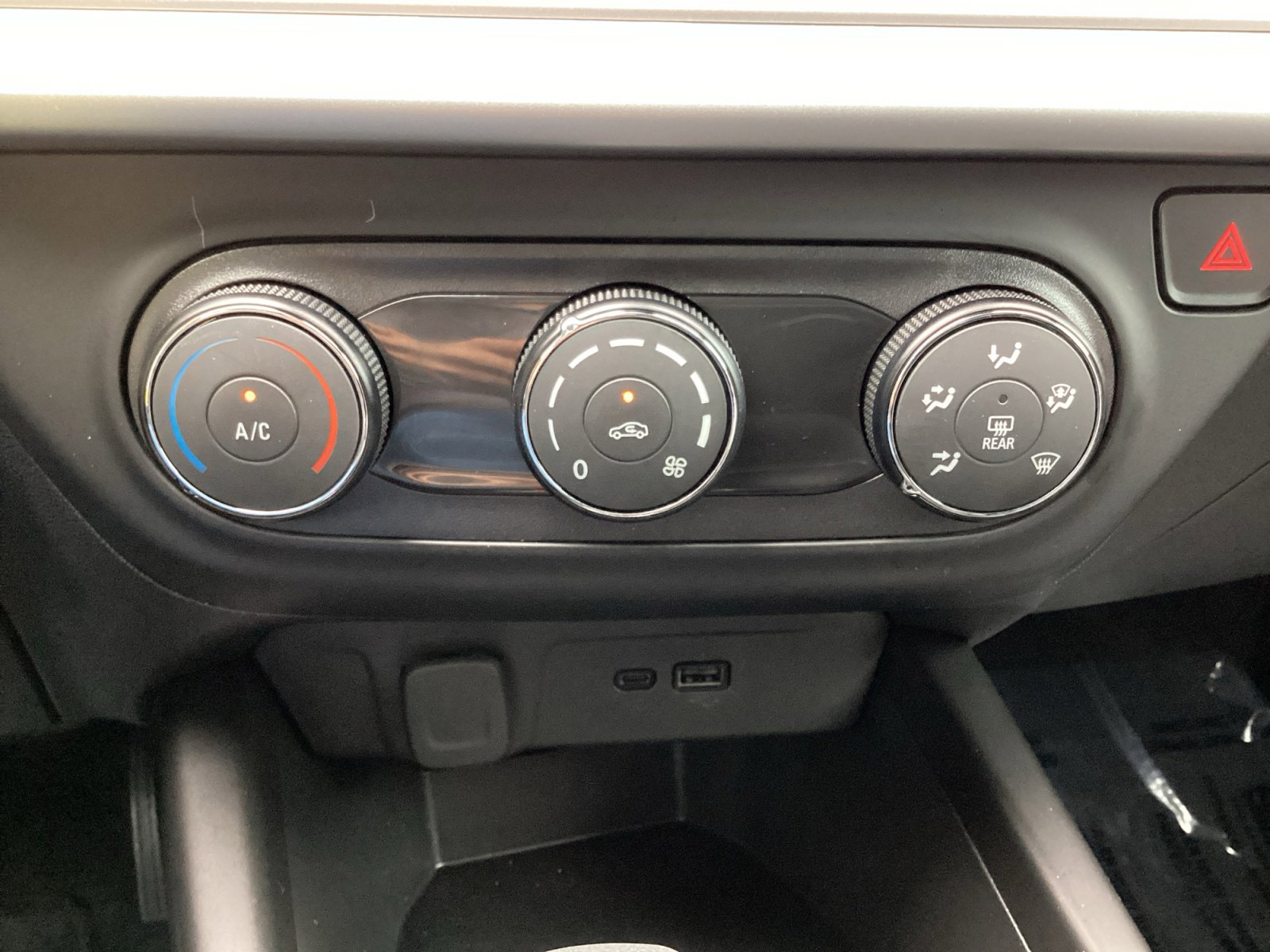 Used 2026 Chevrolet Trax LS FWD image 21