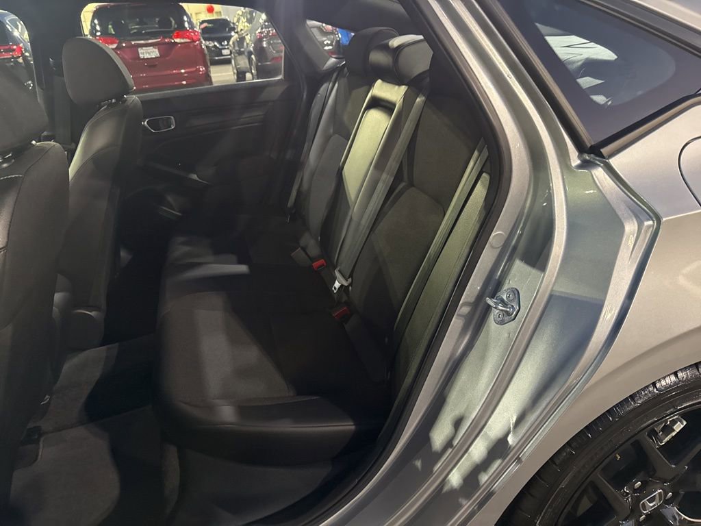 Used 2025 Honda Civic Sport image 19