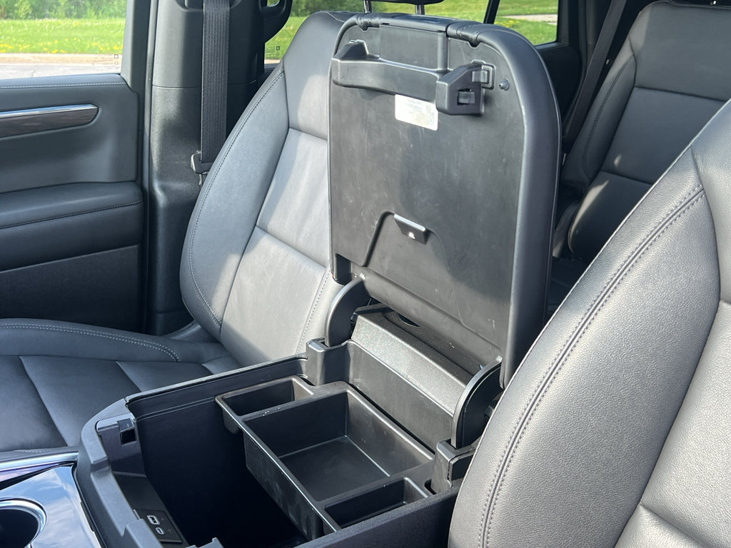 Used 2025 Chevrolet Tahoe Z71 w/ Comfort Package AWD/4WD image 19