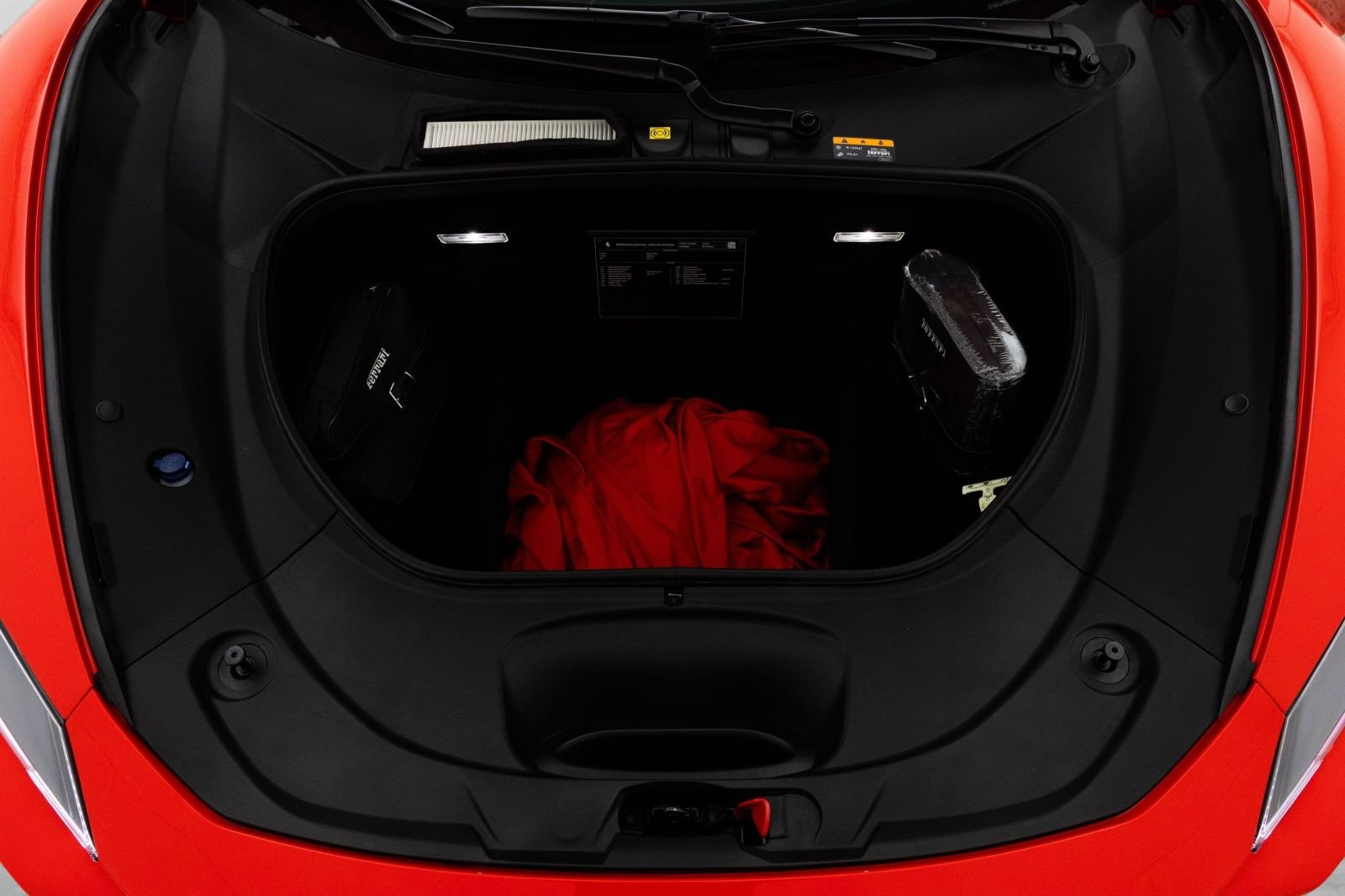 Used 2021 Ferrari F8 Tributo RWD image 30