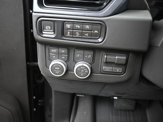 New 2026 GMC Yukon XL AT4 w/ AT4 Premium Plus Package image 35