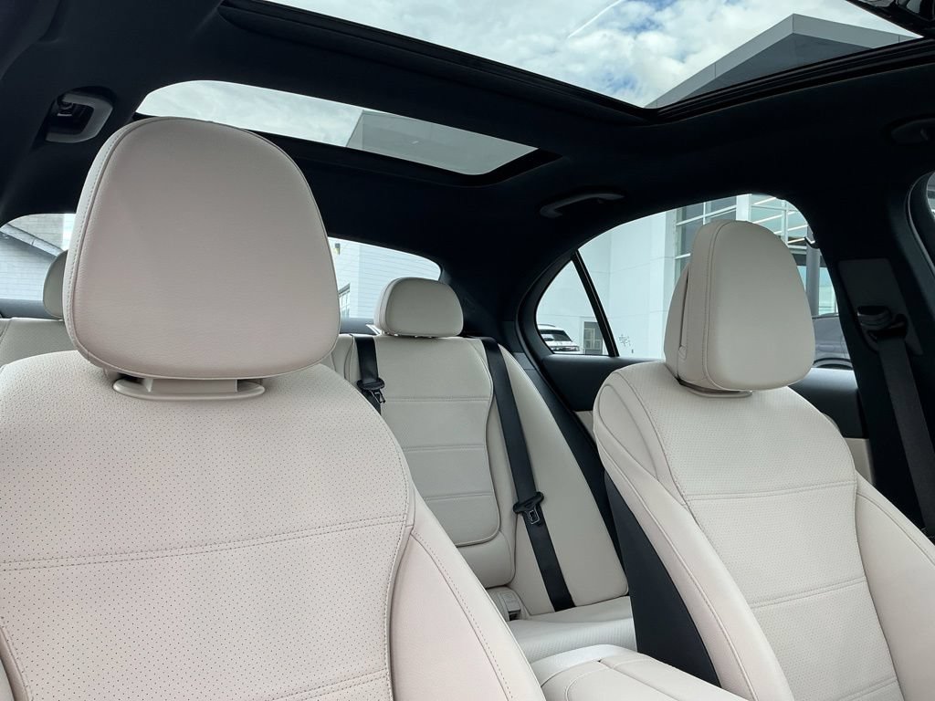 New 2026 Mercedes-Benz C 300 4MATIC Sedan image 17