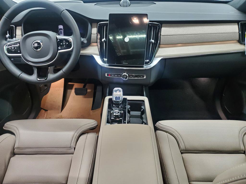 New 2027 Volvo XC90 B6 Ultra AWD/4WD image 9