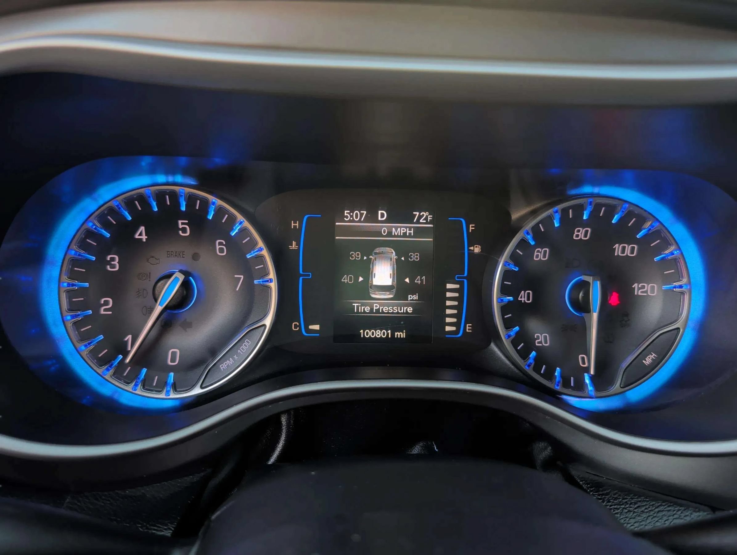 Used 2020 Chrysler Pacifica Touring-L FWD image 16