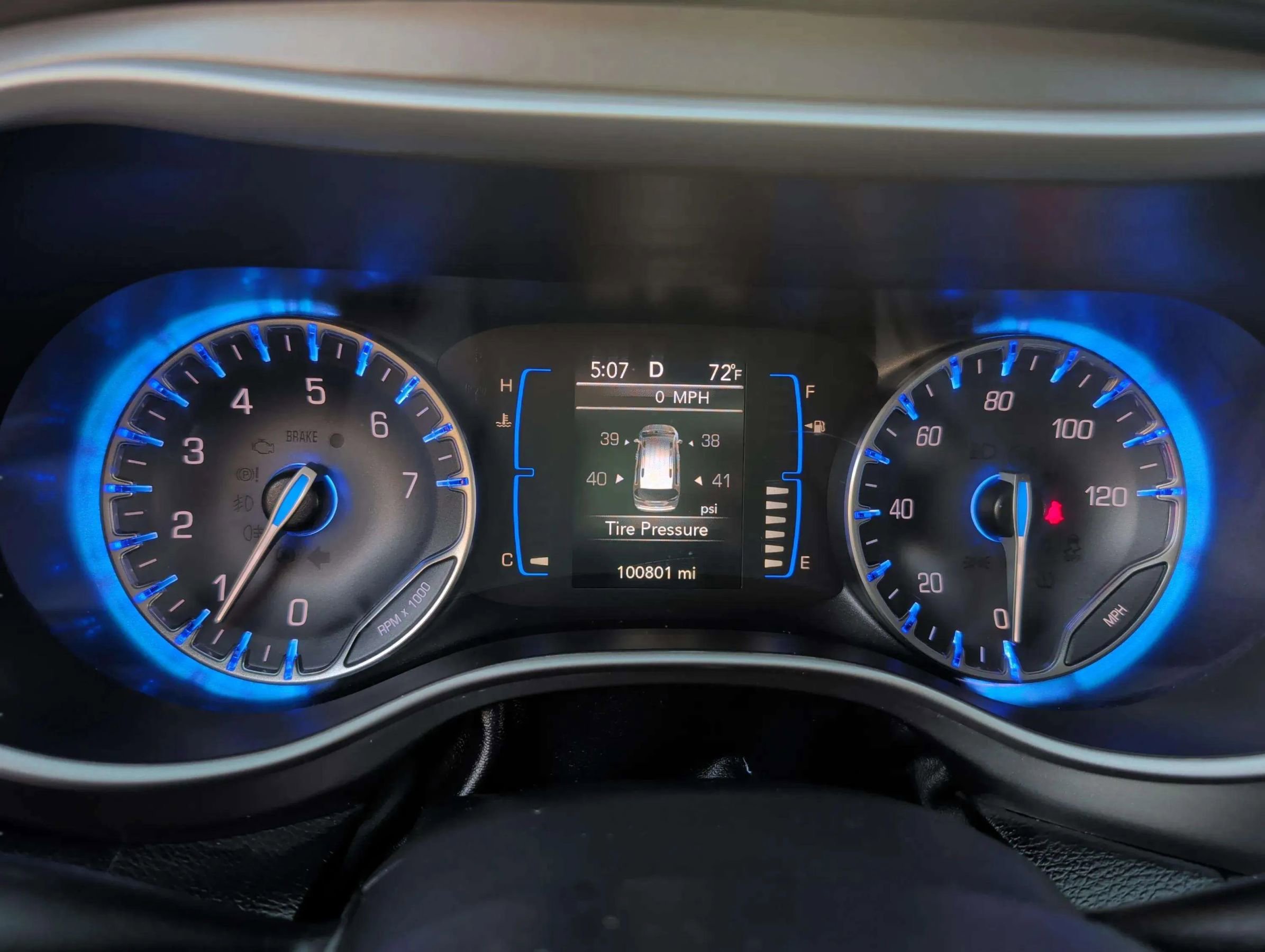 Used 2020 Chrysler Pacifica Touring-L FWD image 16