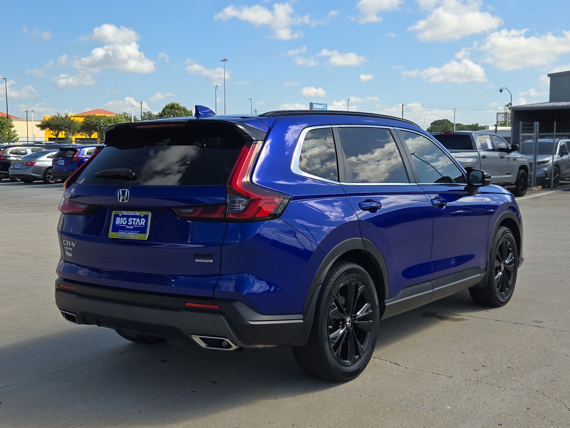 Used 2023 Honda CR-V Sport Touring image 4