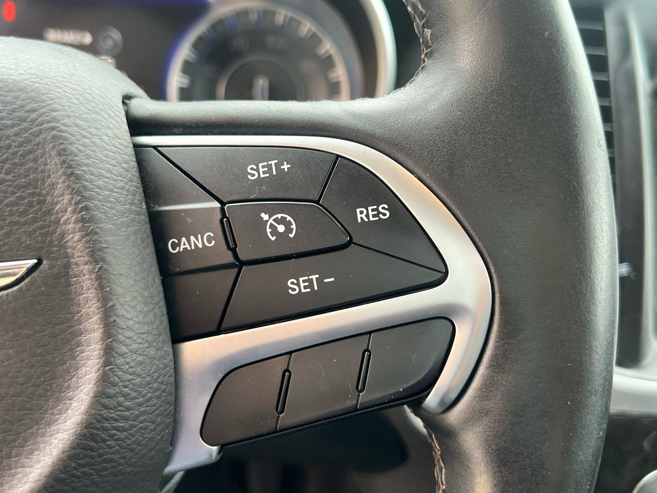 Used 2016 Chrysler 300 C AWD/4WD image 10
