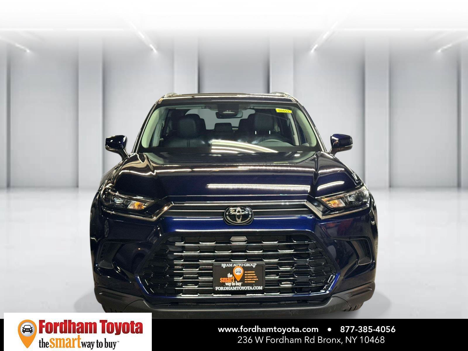 Used 2026 Toyota Grand Highlander AWD image 2