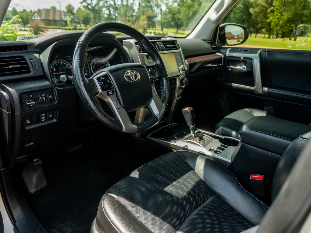 Used 2023 Toyota 4Runner Limited RWD image 10