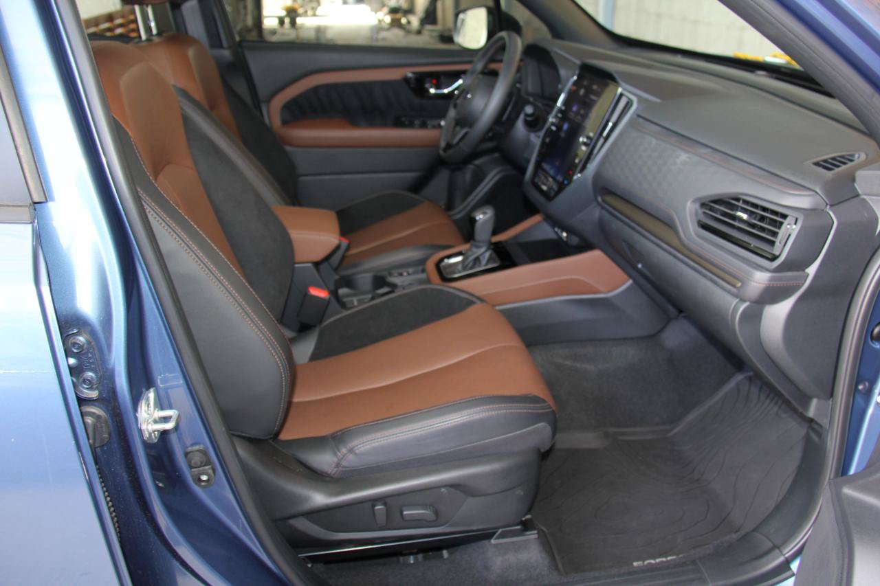 Used 2025 Subaru Forester Touring AWD/4WD image 29