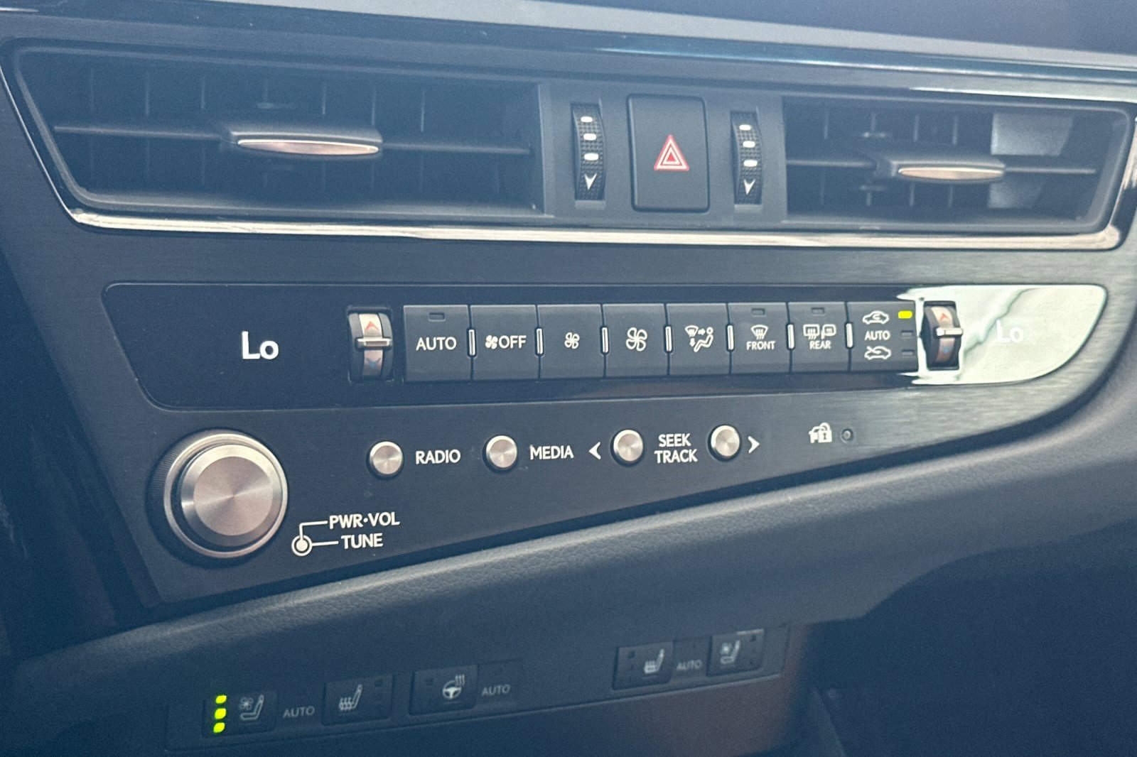Certified 2025 Lexus ES 350 w/ Premium Package FWD image 25