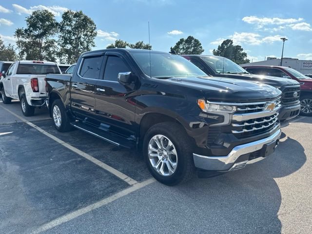 Used 2024 Chevrolet Silverado 1500 LTZ w/ Technology Package AWD/4WD image 7