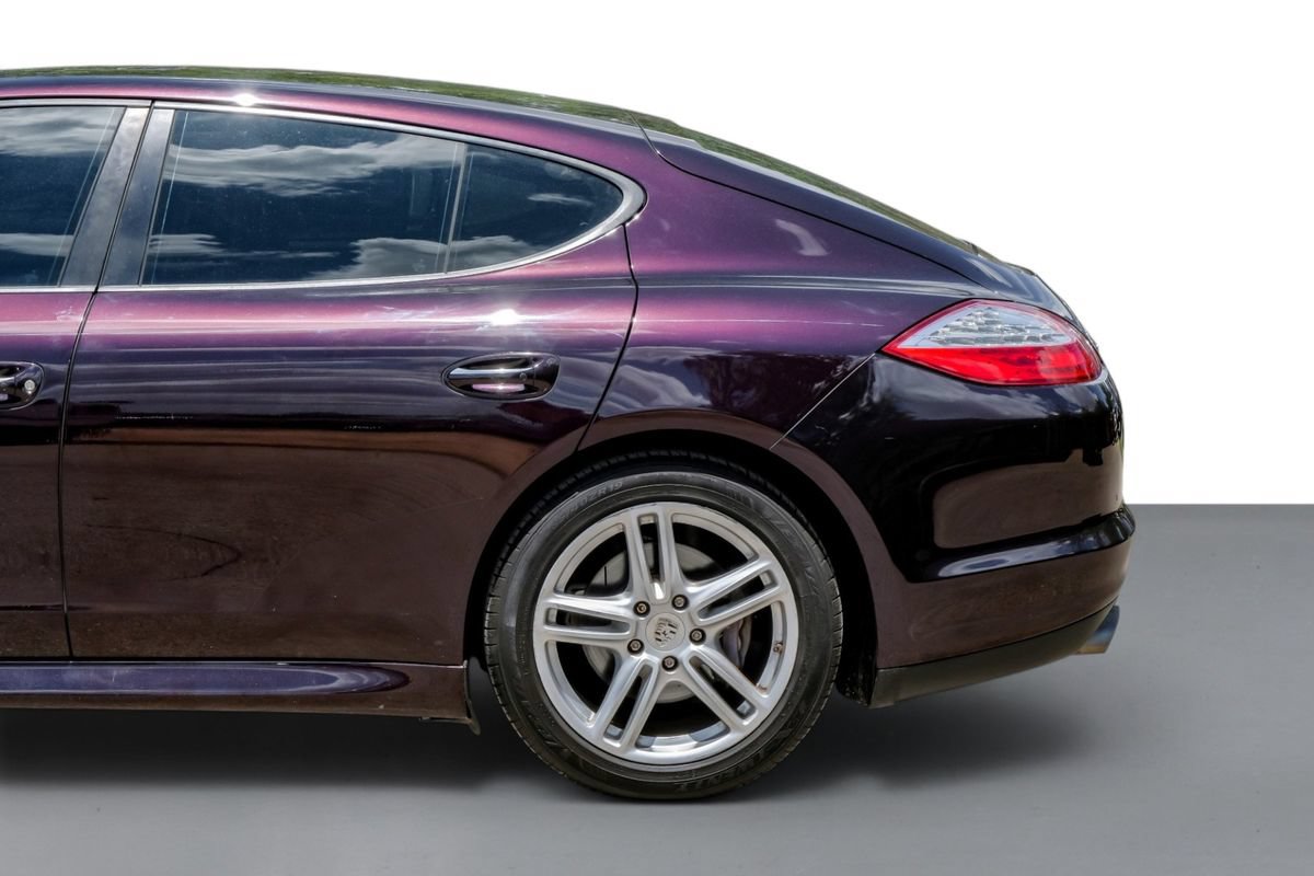 Used 2011 Porsche Panamera 4 AWD/4WD image 11