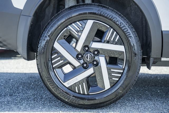 New 2026 Nissan Kicks SV image 16