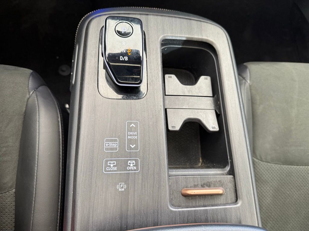 Used 2024 Nissan Ariya FWD image 33