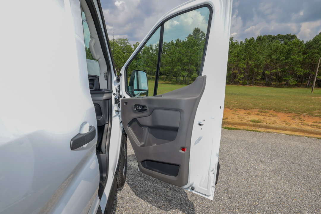 New 2026 Ford Transit 250 148 Medium Roof RWD image 12