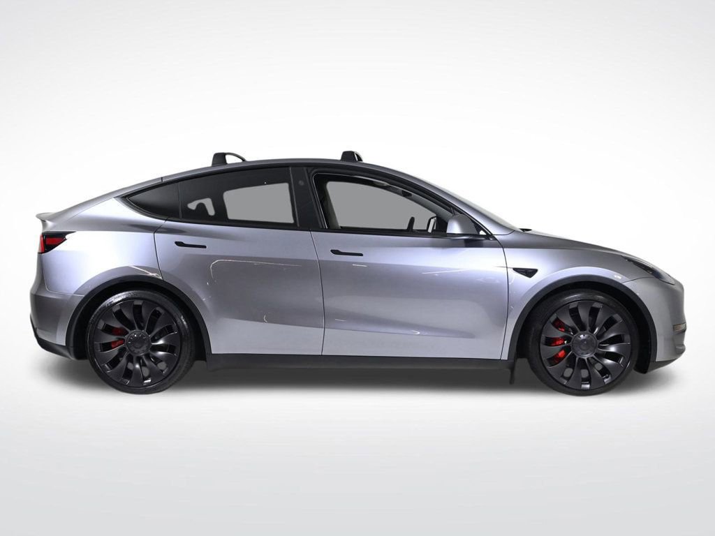 Used 2024 Tesla Model Y Performance image 6