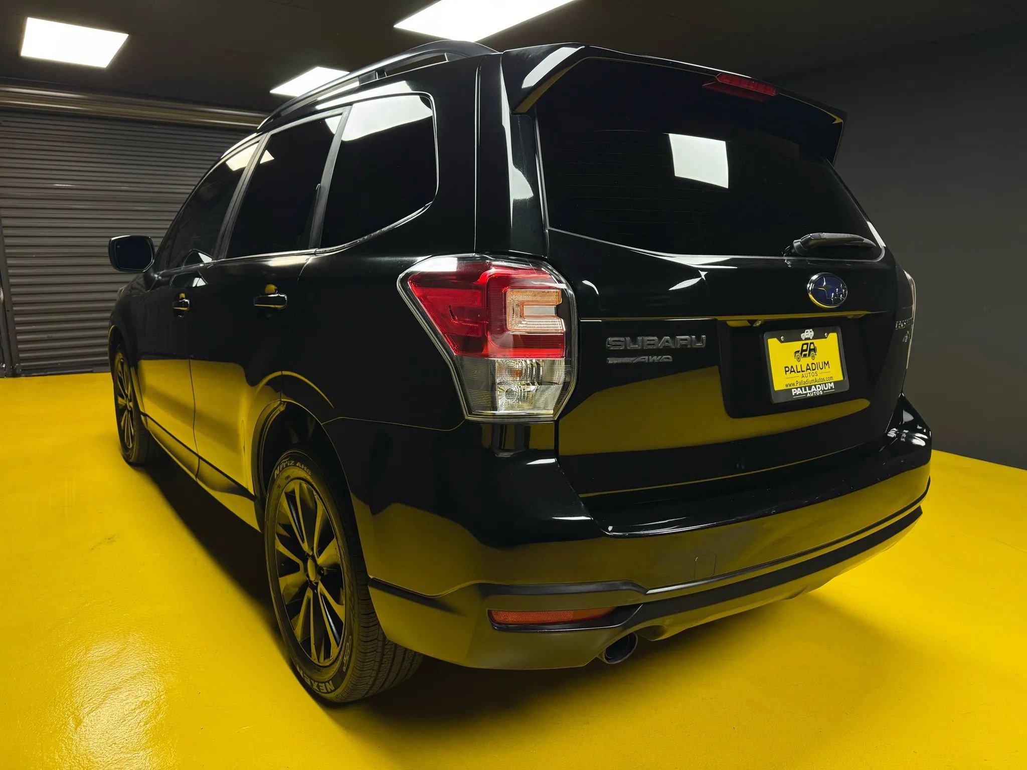 Used 2017 Subaru Forester 2.0XT Premium image 4