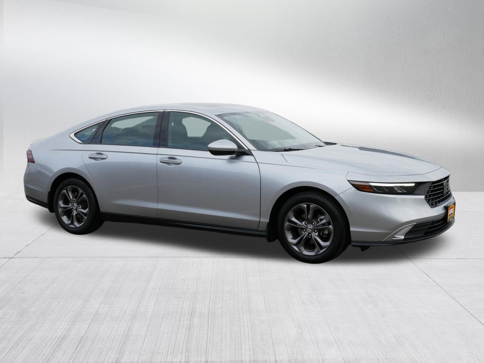 Certified 2023 Honda Accord EX image 8