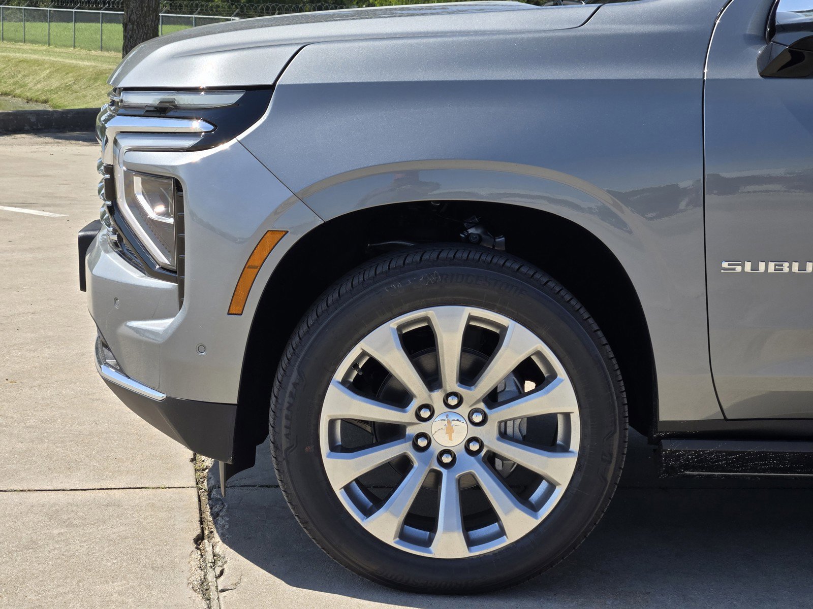 New 2026 Chevrolet Suburban Premier image 5