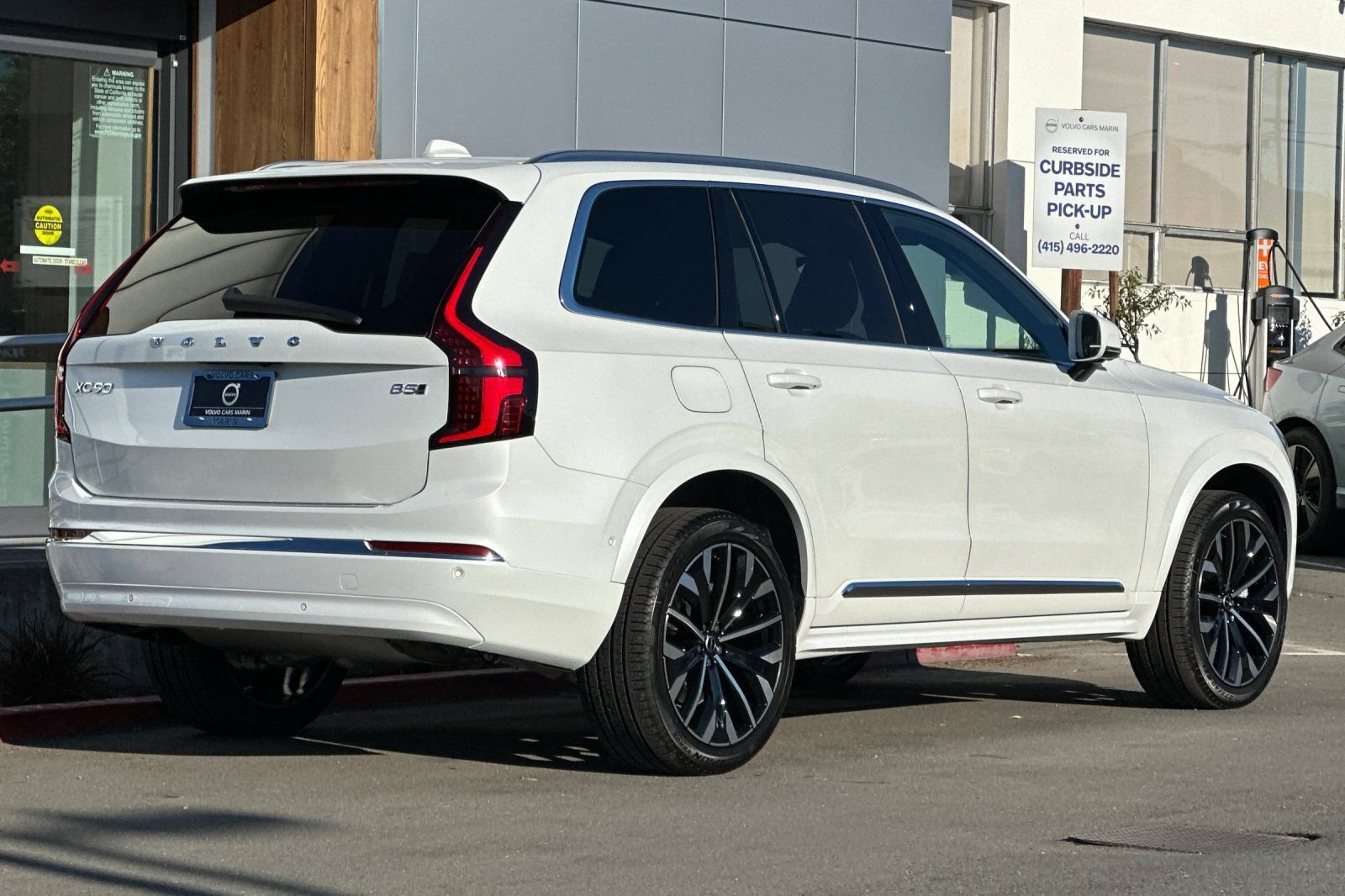 New 2026 Volvo XC90 B5 Plus w/ Protection Package AWD/4WD image 2