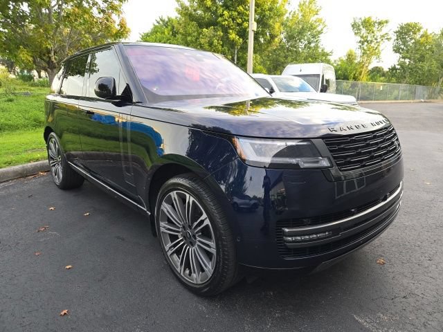 Used 2023 Land Rover Range Rover SE AWD/4WD image 6