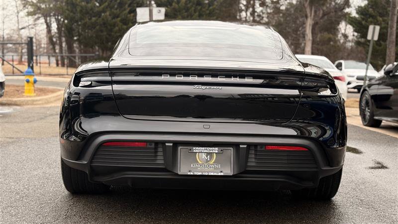 Used 2023 Porsche Taycan w/ Premium Package image 4