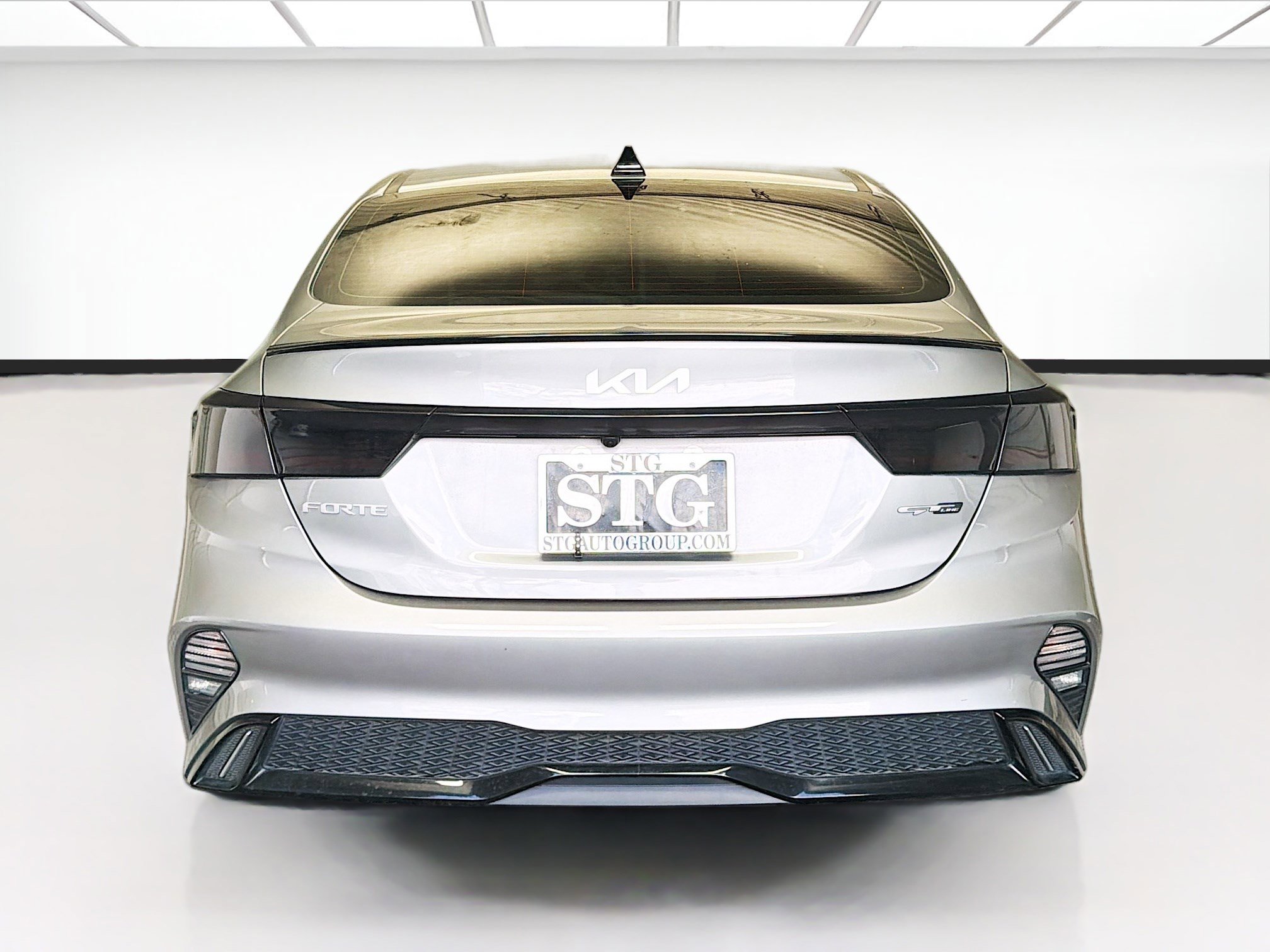 Used 2022 Kia Forte GT-Line w/ GT-Line Premium Package image 5