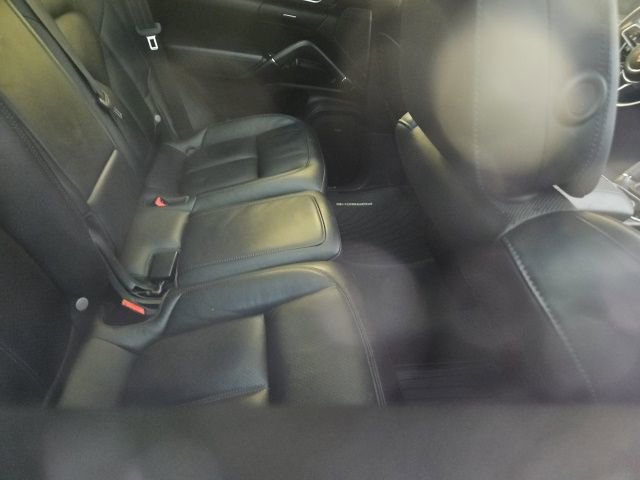 Used 2016 Porsche Cayenne Base image 7