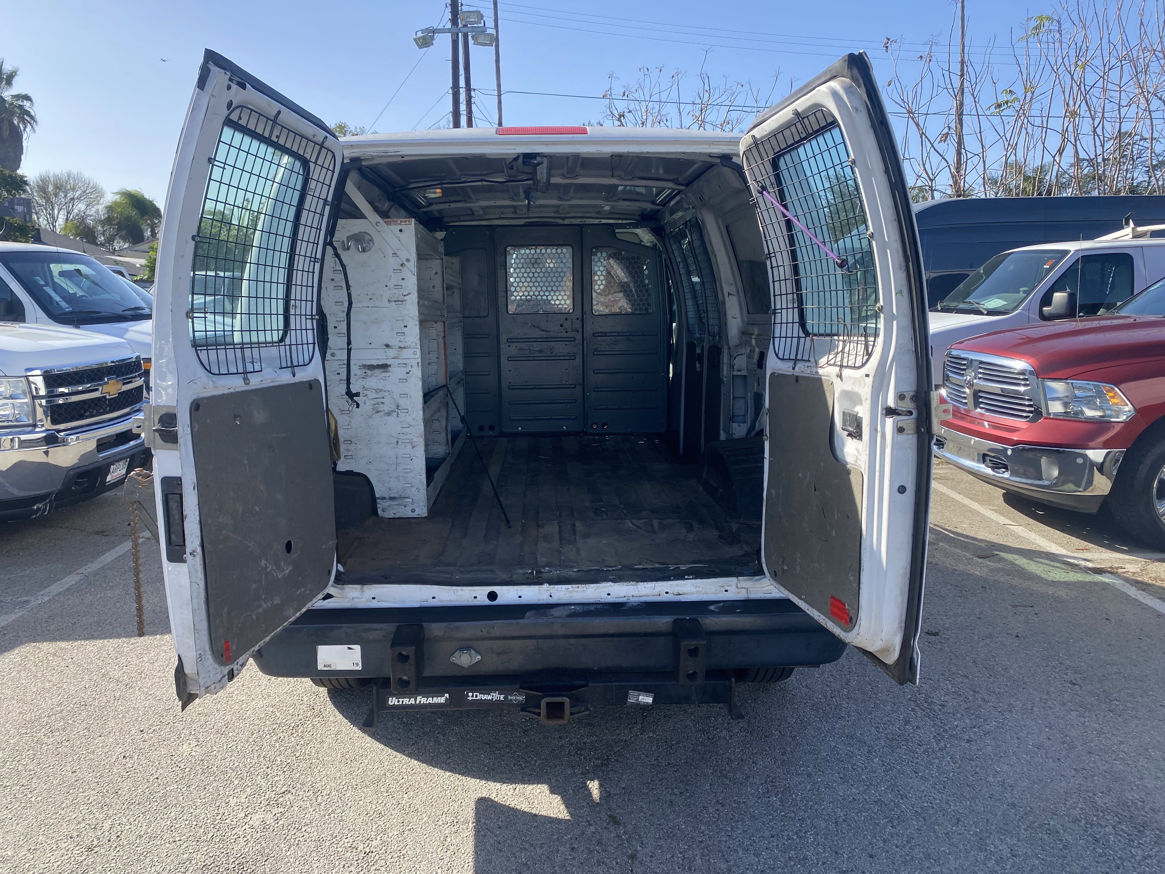 Used 2014 Ford E-250 and Econoline 250 w/ Power Group image 18